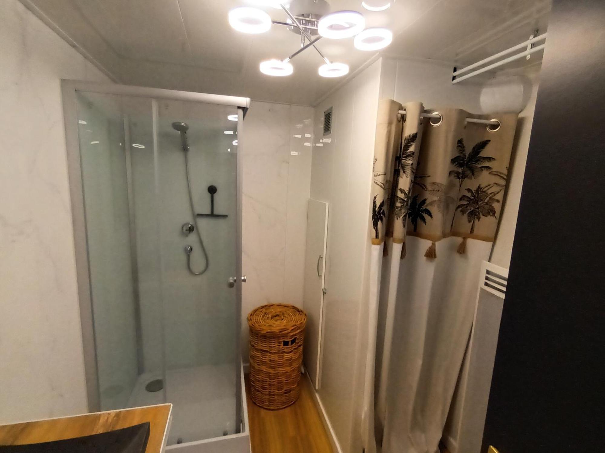 Appartement Tout Confort Le Fresne-Camilly Buitenkant foto